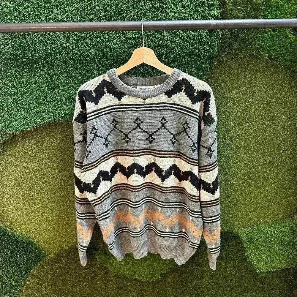 Vintage Entourage Striped Abstract Sweater Medium